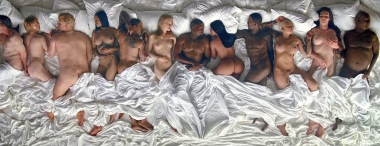 kanye-west-famous-clipe