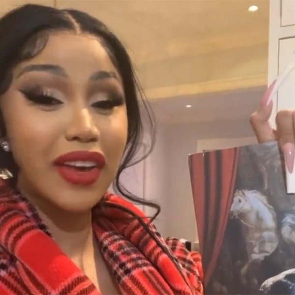 Cardi B Recebe Presente De Beyoncé: O álbum Autografado “Renaissance ...